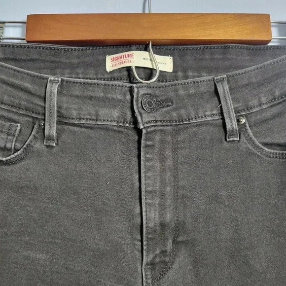 Signature by Levi Strauss Size 16 Classic Black Mid Rise Skinny Dark Wash Jeans - Picture 4 of 11